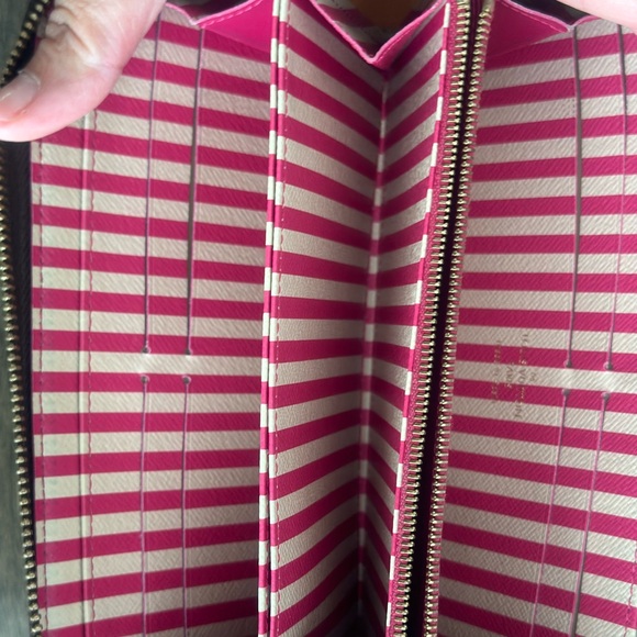 LV MONOGRAM ILLUSTRE TRUNKS WALLET - FULL INCLUSION - Picture 6 of 15